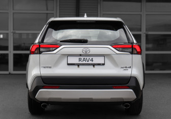 Новый Toyota RAV4 2025 (3 фото)