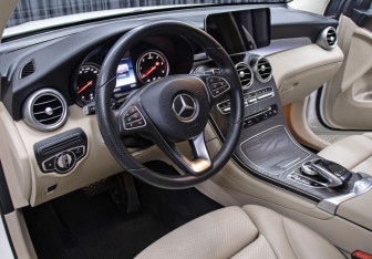 Подержанный автомобиль Mercedes-Benz GLC Coupe 2017 года (16 фото)