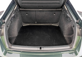 Подержанный автомобиль Skoda Octavia Liftback 2021 года (10 фото)