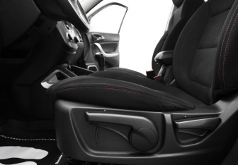 Подержанный автомобиль Changan CS35 2017 года (5 фото)