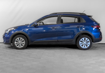 Подержанный автомобиль Kia Rio Hatchback 2021 года (8 фото)