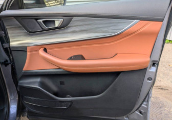 Подержанный автомобиль Chery Tiggo 8 Pro Max 2022 года (25 фото)