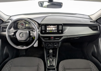 Подержанный автомобиль Skoda Rapid Liftback 2022 года (14 фото)