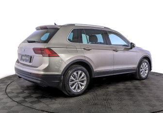 Подержанный автомобиль Volkswagen Tiguan 2018 года (5 фото)