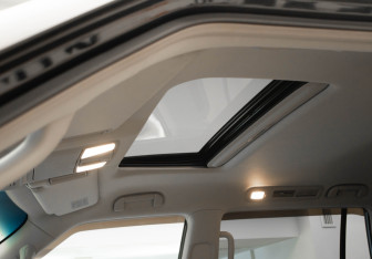Подержанный автомобиль Infiniti QX56 2012 года (28 фото)
