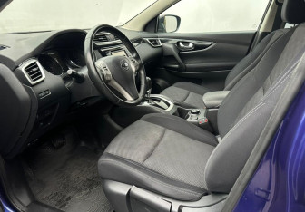 Подержанный автомобиль Nissan Qashqai 2015 года (9 фото)