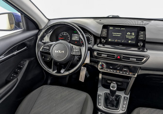 Подержанный автомобиль Kia Seltos 2022 года (29 фото)