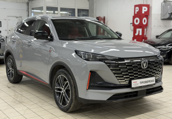Подержанный автомобиль Changan CS55PLUS 2023 года (3 фото)