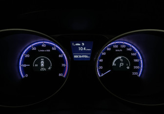 Подержанный автомобиль Hyundai ix35 2010 года (11 фото)