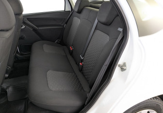 Подержанный автомобиль LADA (ВАЗ) Granta Sedan 2023 года (12 фото)