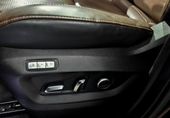 Подержанный автомобиль Chery Tiggo 8 Pro 2022 года (18 фото)