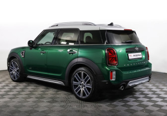 Подержанный автомобиль MINI Countryman 2020 года (7 фото)