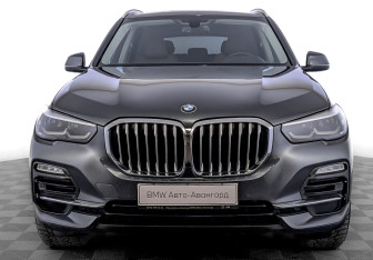 Подержанный автомобиль BMW X5 2020 года (2 фото)