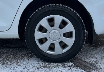 Подержанный автомобиль Skoda Rapid Liftback 2018 года (16 фото)