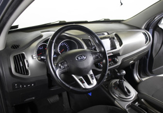 Подержанный автомобиль Kia Sportage 2014 года (13 фото)