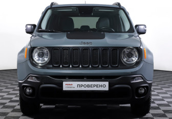 Подержанный автомобиль Jeep Renegade 2016 года (2 фото)