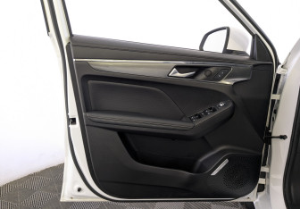 Подержанный автомобиль Haval Jolion 2022 года (19 фото)