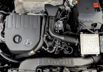 Подержанный автомобиль Mercedes-Benz GLB 2021 года (9 фото)