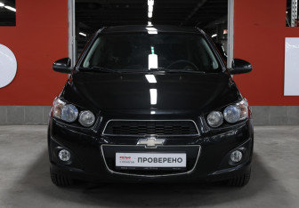 Подержанный автомобиль Chevrolet Aveo Hatchback 2015 года (2 фото)
