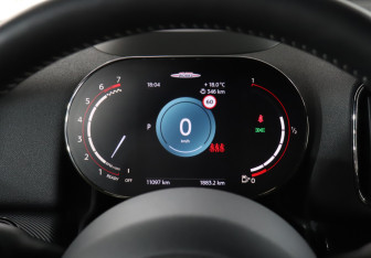 Подержанный автомобиль MINI Countryman 2022 года (11 фото)