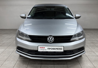 Подержанный автомобиль Volkswagen Jetta Sedan 2016 года (2 фото)