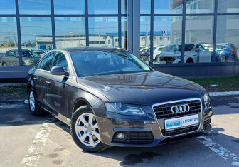 Подержанный автомобиль Audi A4 Sedan 2008 года (3 фото)