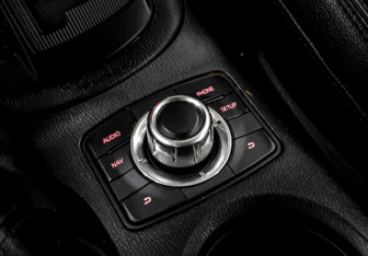 Подержанный автомобиль Mazda CX-5 2012 года (15 фото)