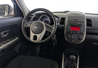 Подержанный автомобиль Kia Soul 2012 года (22 фото)