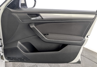 Подержанный автомобиль Volkswagen Bora Sedan 2022 года (24 фото)