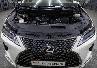 Подержанный автомобиль Lexus RX 2021 года (9 фото)