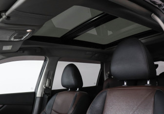 Подержанный автомобиль Nissan X-Trail 2018 года (14 фото)