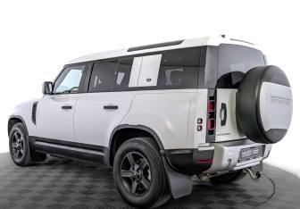 Подержанный автомобиль Land Rover Defender Suv 2021 года (7 фото)