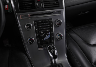 Подержанный автомобиль Volvo XC60 2017 года (19 фото)