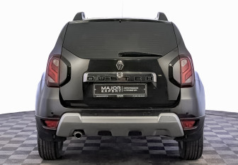 Подержанный автомобиль Renault Duster 2018 года (6 фото)