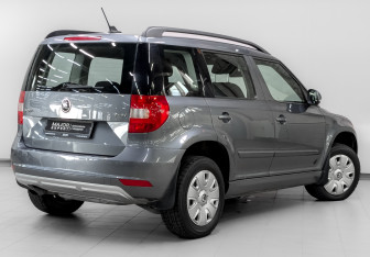 Подержанный автомобиль Skoda Yeti 2017 года (5 фото)