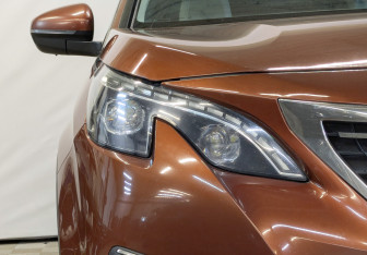 Подержанный автомобиль Peugeot 3008 2019 года (17 фото)