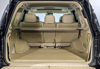 Подержанный автомобиль Toyota Land Cruiser Suv 2018 года (10 фото)