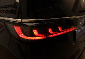 Подержанный автомобиль Voyah Dream 2023 года (28 фото)