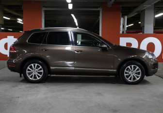 Подержанный автомобиль Volkswagen Touareg 2013 года (4 фото)