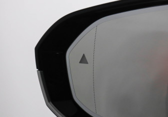 Подержанный автомобиль BMW X3 2025 года (18 фото)