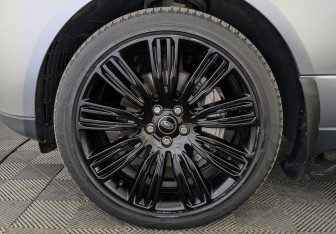 Подержанный автомобиль Land Rover Range Rover 2021 года (12 фото)