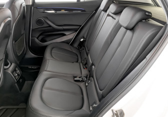 Подержанный автомобиль BMW X2 2020 года (12 фото)