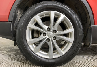 Подержанный автомобиль FAW Besturn X80 2019 года (7 фото)