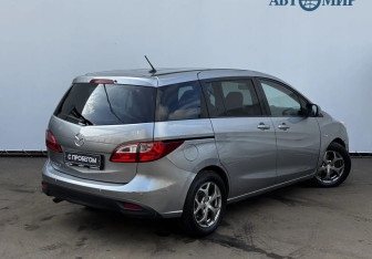 Подержанный автомобиль Mazda 5 2011 года (5 фото)