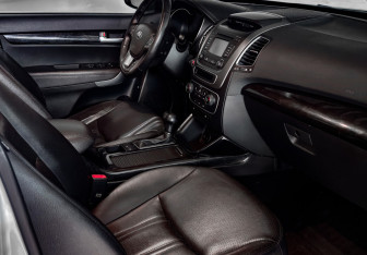 Подержанный автомобиль Kia Sorento 2018 года (12 фото)