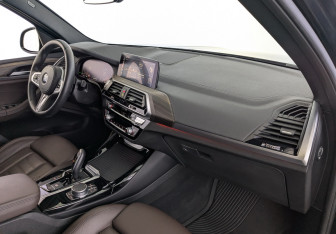 Подержанный автомобиль BMW X3 2020 года (26 фото)
