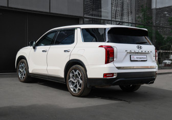 Подержанный автомобиль Hyundai Palisade 2019 года (7 фото)