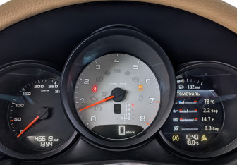 Подержанный автомобиль Porsche Macan 2014 года (16 фото)