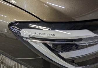 Подержанный автомобиль Renault Arkana 2021 года (24 фото)