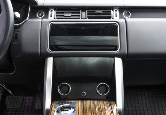 Подержанный автомобиль Land Rover Range Rover 2018 года (15 фото)